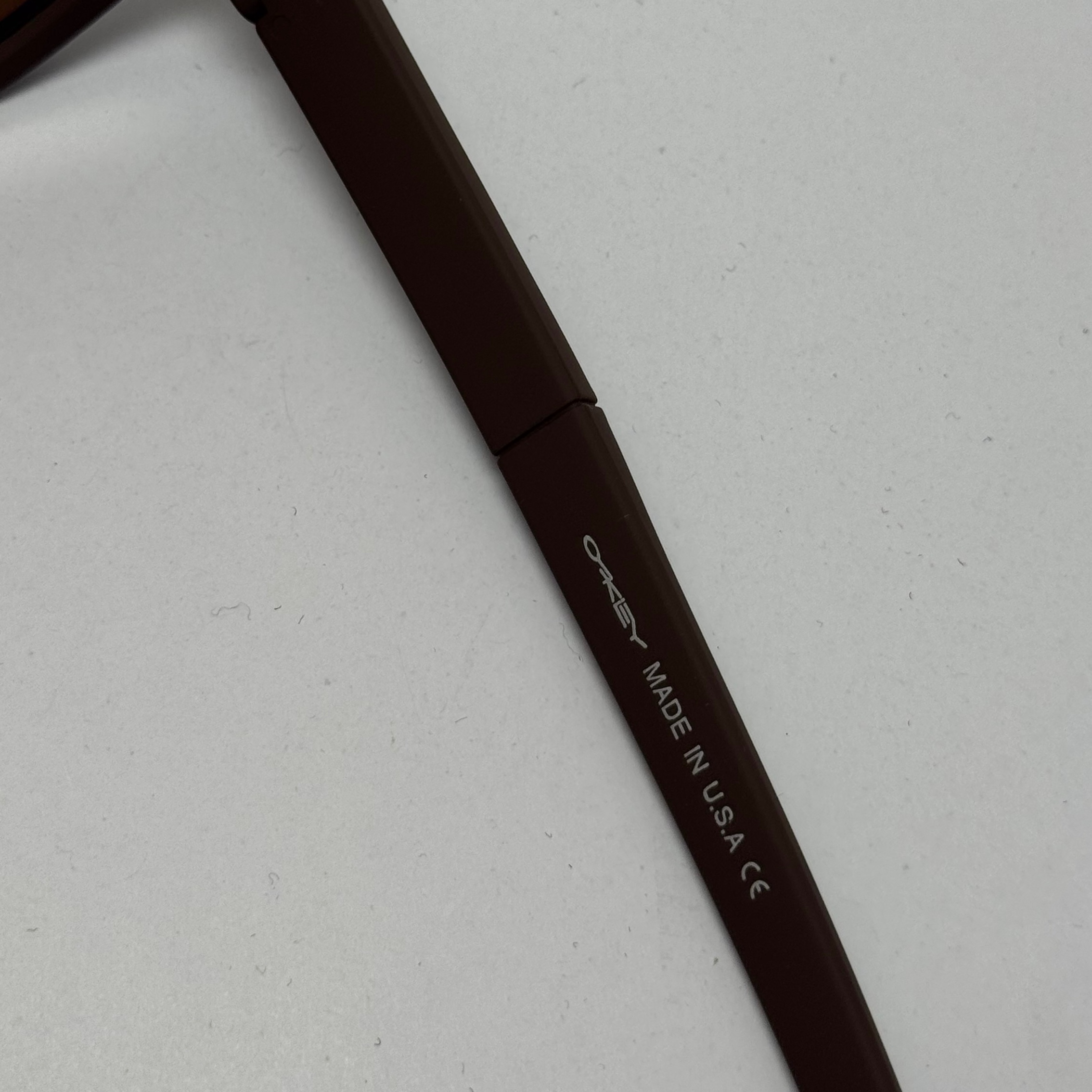 عینک آفتابی اوکلی سبک OAKLEY آمریکایی قهوه ای کد 2435