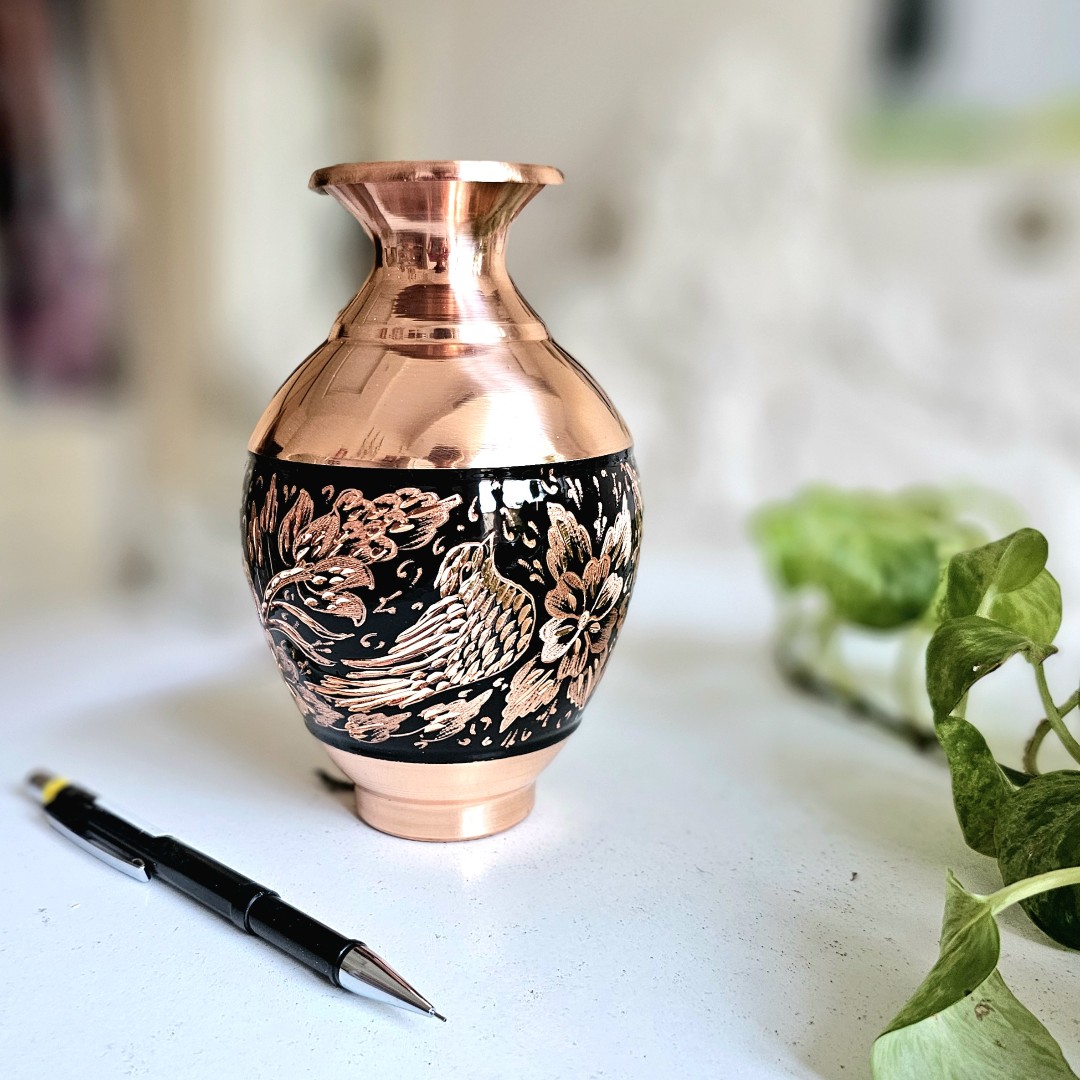 گلدان مسی الماس تراش مدل خمره ای ارتفاع 15 به همراه جعبه فانتزی