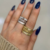 انگشتر زنانه طرح سه لاین وسط کارتیرCartier آبکاری نقره رنگ ثابت فری سایز Freesize کدzgy (پس کرایه)