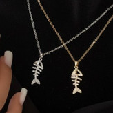 گردنبند زنانه طرح YSL نگین کاری شده رنگ کاملا ثابت کد zmc (پس کرایه)