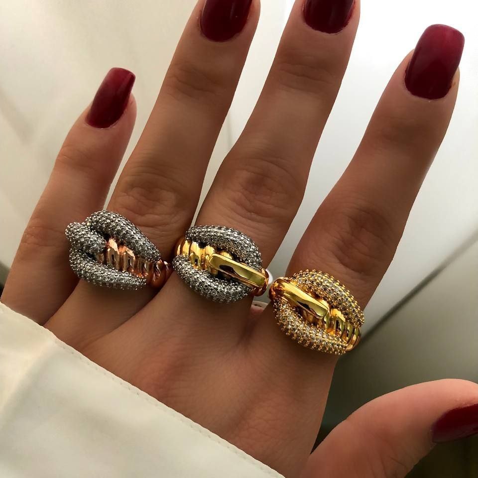 انگشتر زنانه نگین دار طرح دیور Dior فری سایز Freesize رنگ کاملا ثابت کد sm (پس کرایه)