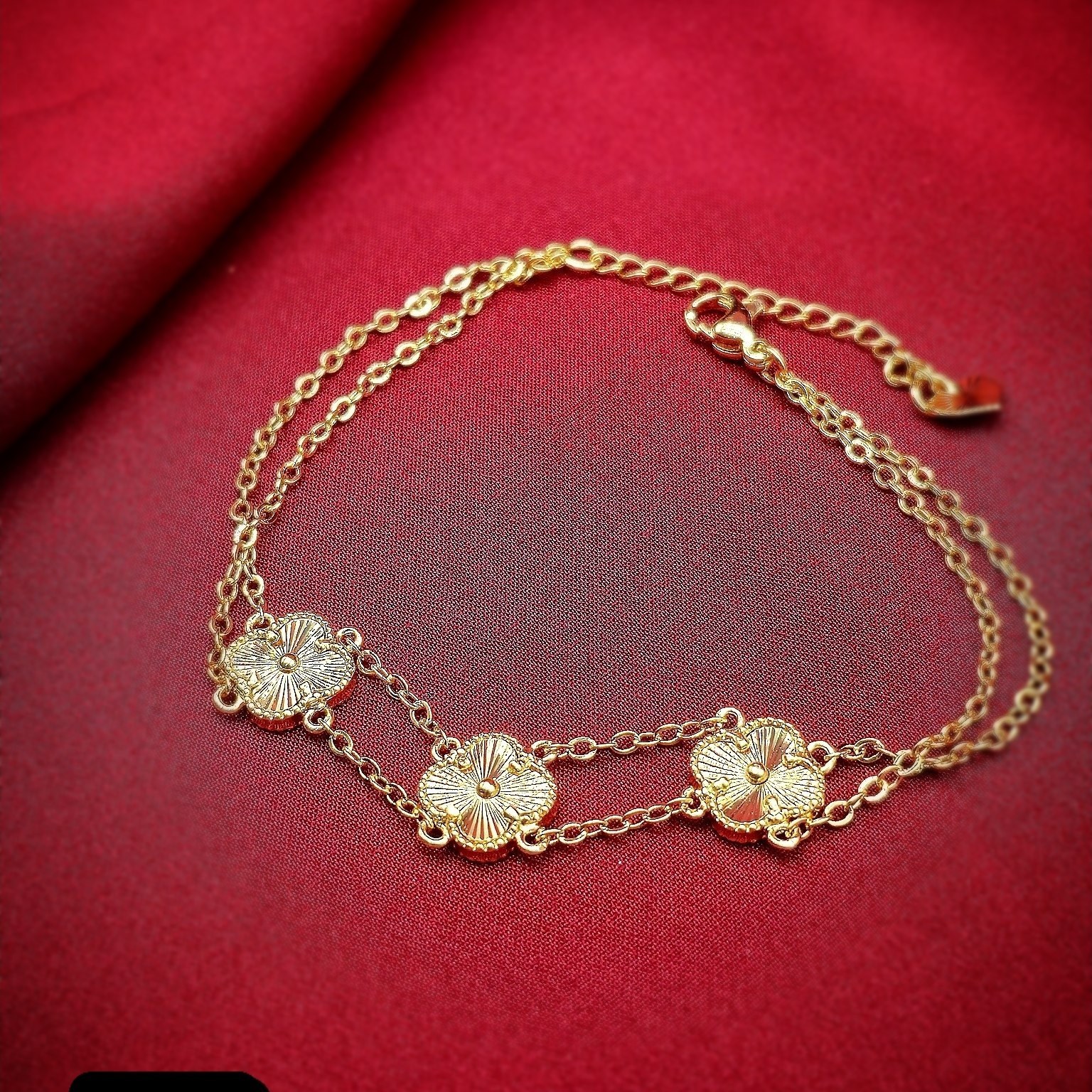 دستبند استیل زنجیری دو رج NYH طرح گل ونکلیف Vancleef رنگ ثابت کد mh (پس کرایه)