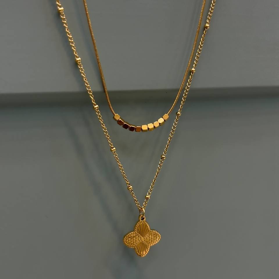 گردنبند و آویز پلاک استیل طرح گل ونکلیف vancleef مشکی سفید دو لاین تنوع طرح رنگ ثابت کد gy