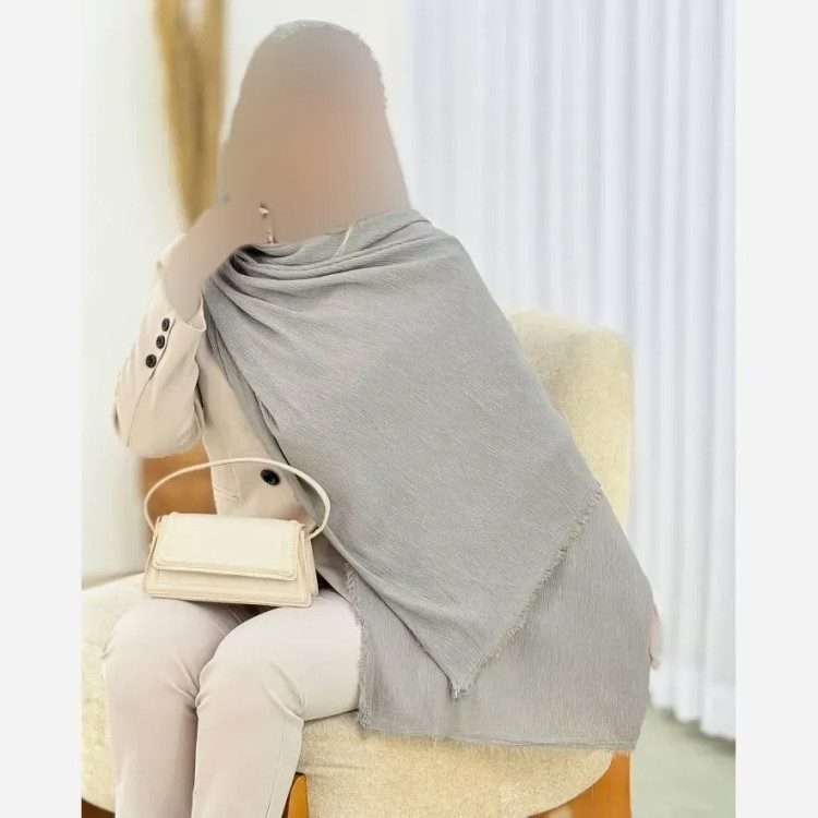 شال پلیسه لمه دار دور ریش زنانه ابعاد 75 در 175 سانتی متر