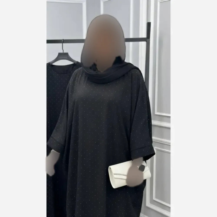 عبا زنانه مدل عبایی نگین دار جنس الیزه رنگ مشکی فری سایز