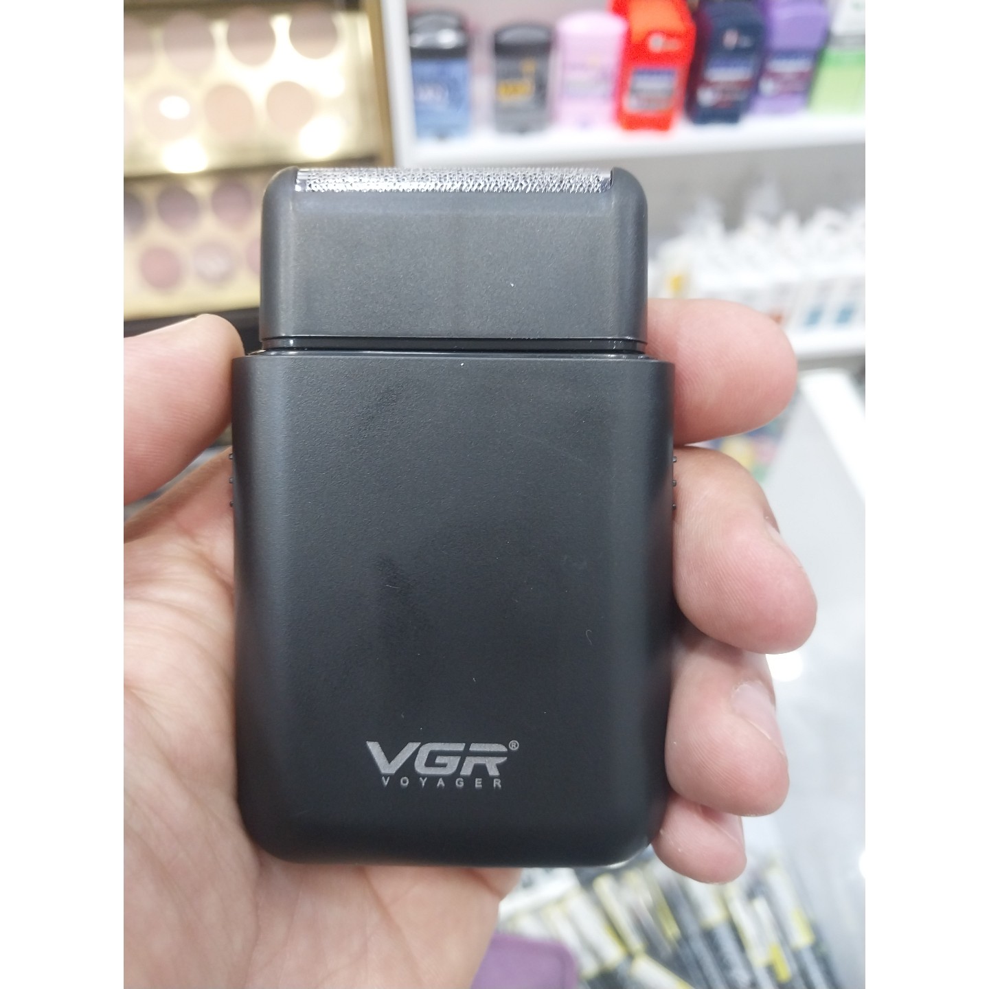 شیور شارژی اصلاح صورت آقایان وی جی آر 390 با توری اضافه