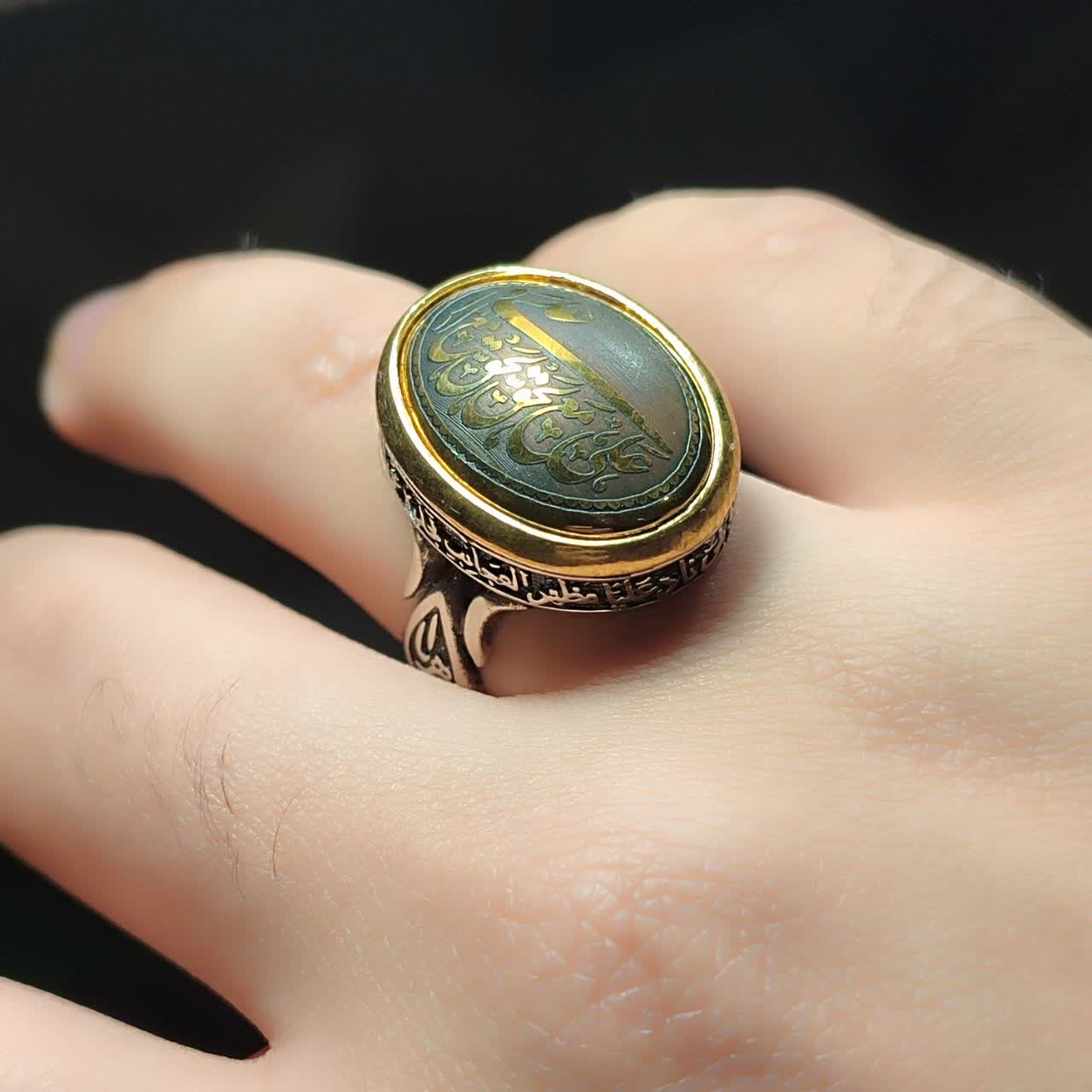 نگشتر نقره حدیدبا حکاکی علی مع الحق والحق مع علی دور رکاب نادعلی حک شده کد 8100
