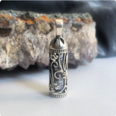 گردنبند نقره حرز امام جواد (ع) طرح گل و پیچک